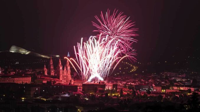 Feuerwerk in Santiago de Compostela