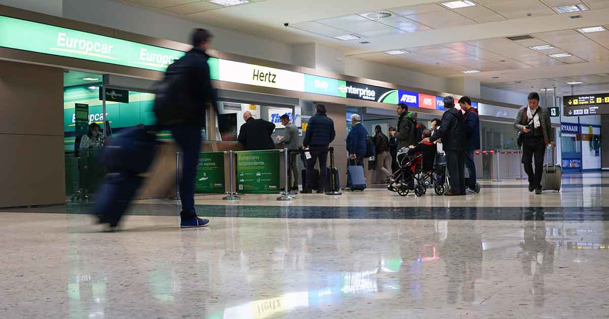 Mietwagenschalter am Flughafen Valencia